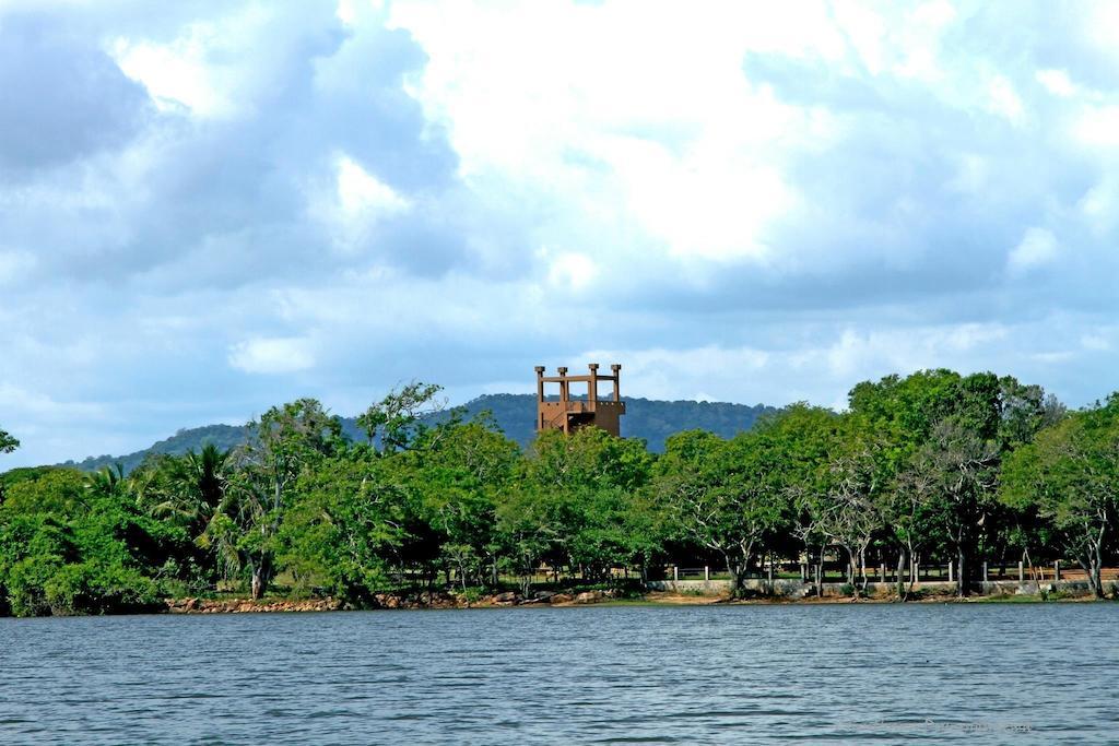 The Yala Adventure Hotel Tissamaharama Exterior photo